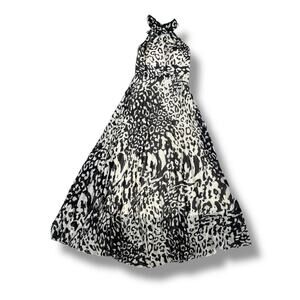 INTERNATIONAL CONCEPTS DRESSES sz 4
White black